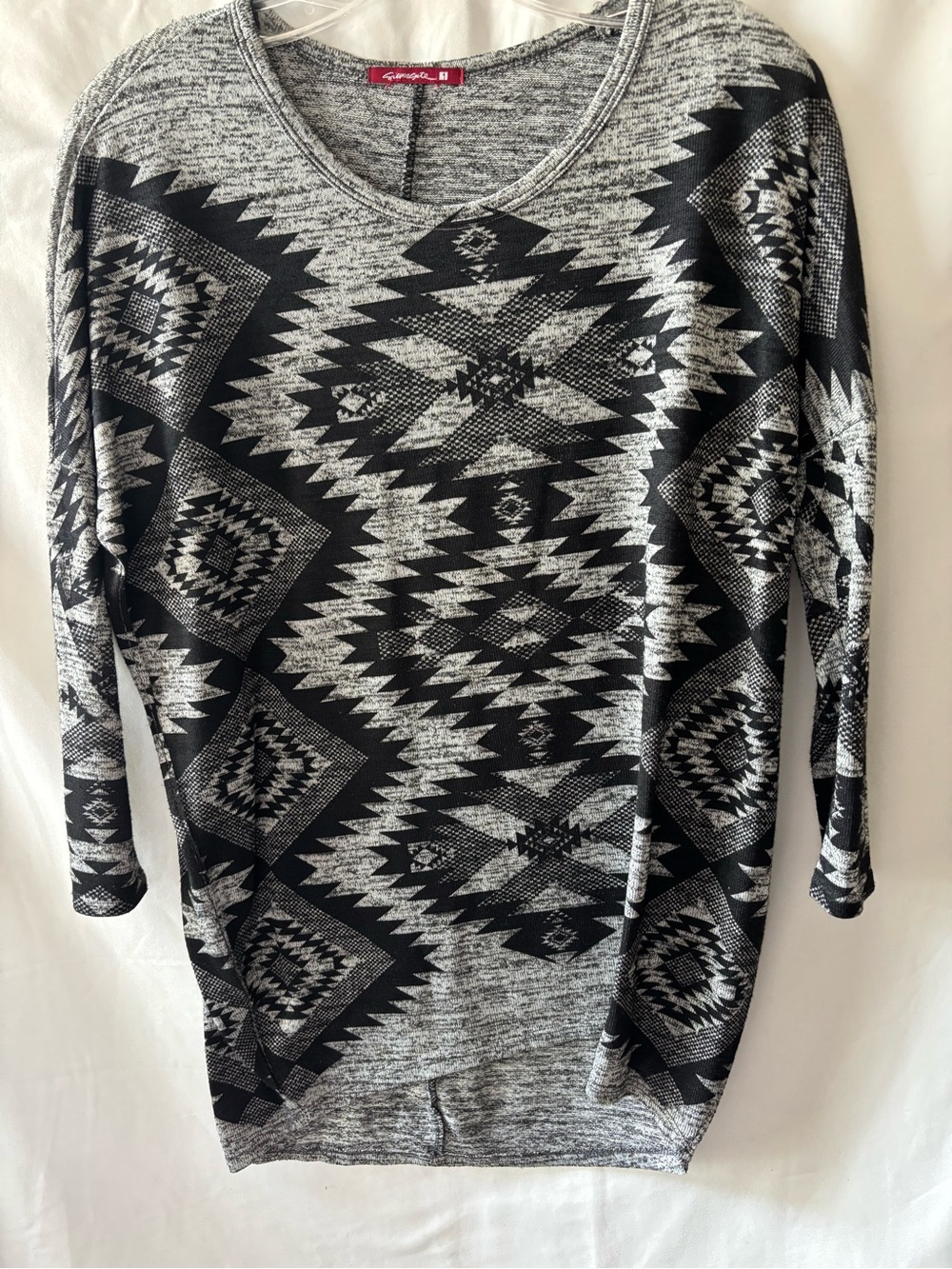 Silvergate Boutique Womens Aztec Geometric Knit Tunic Top Black Gray, Small